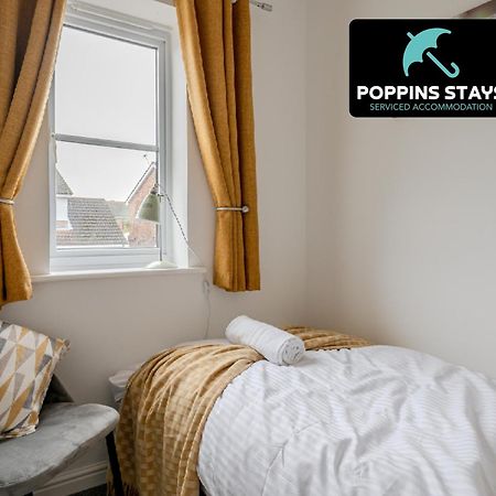 Quiet House, Prkg-3 Cars, Contractors & Families, York Centre 10Mins Villa Exterior photo